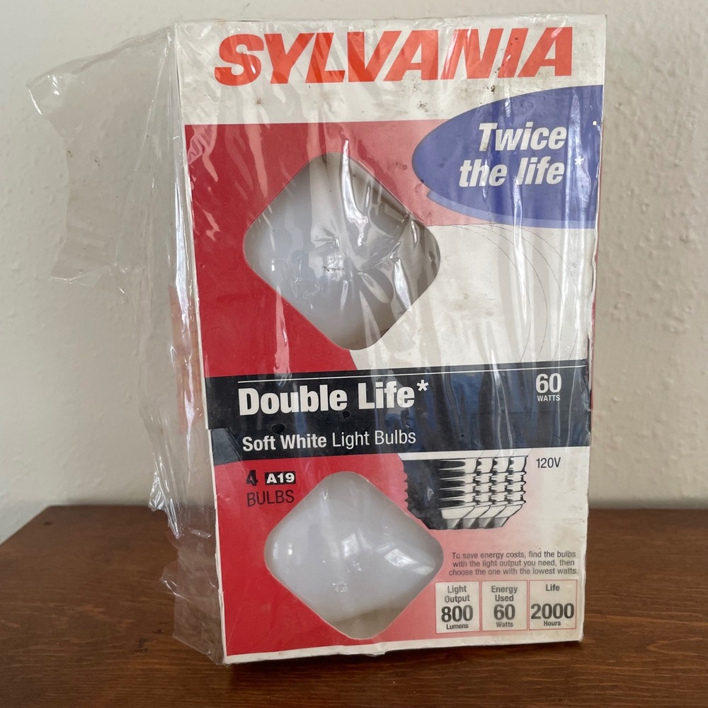 Sylvania Double Life 60W Soft White A19 Light Bulbs 4 Pk 800 Lumens NEW
